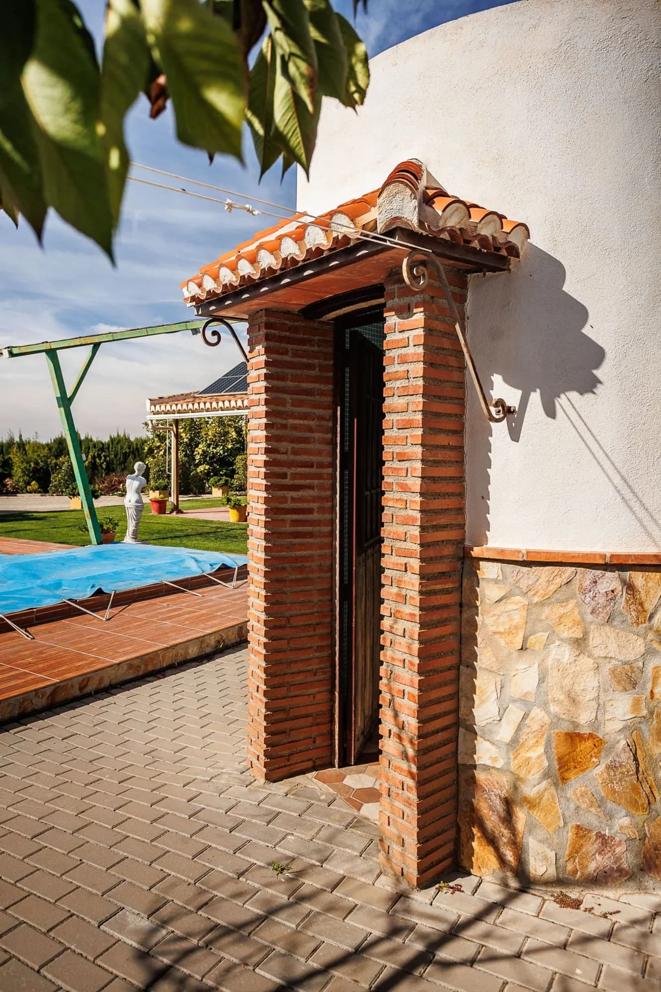 Entrada a la piscina